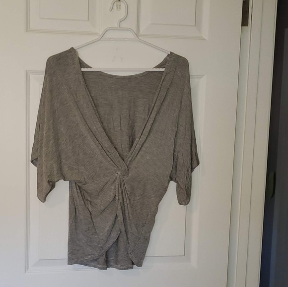 Jolie Cinched Top - Picture 3 of 4